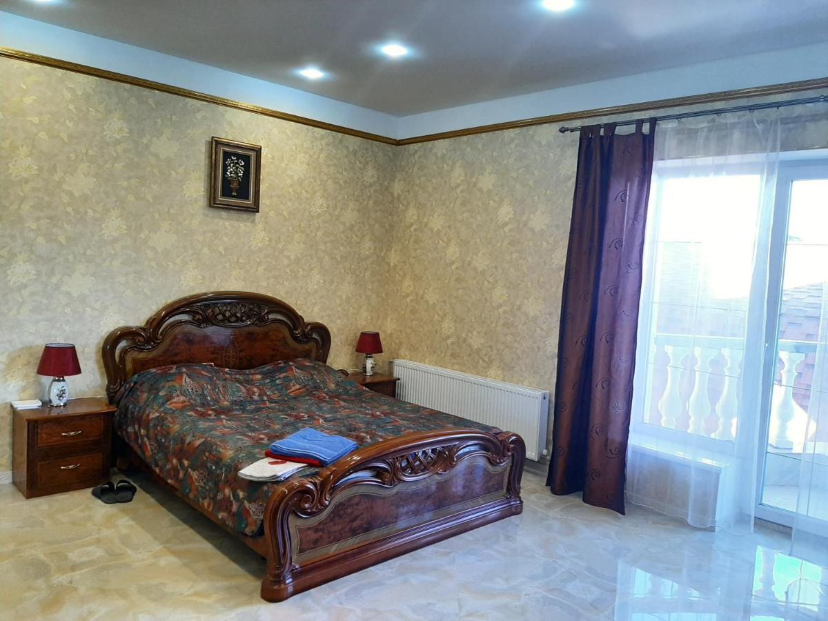 Аппартаменты С Балконом Apartamento Odessa Exterior foto